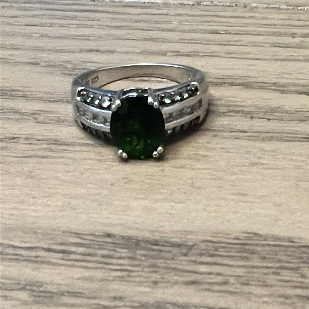 Sterling Silver Ring with Chrome Diopside Gemstone